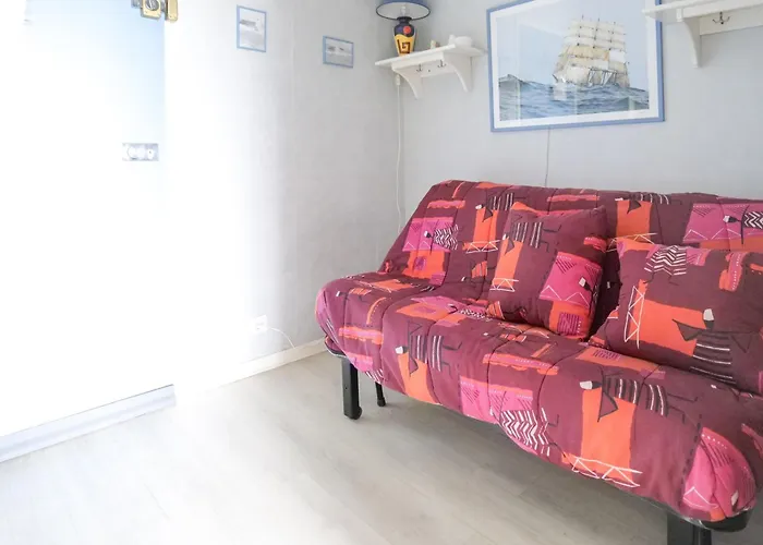 Au Calme Quartier Port Olona 4 Personnes Apartmán *